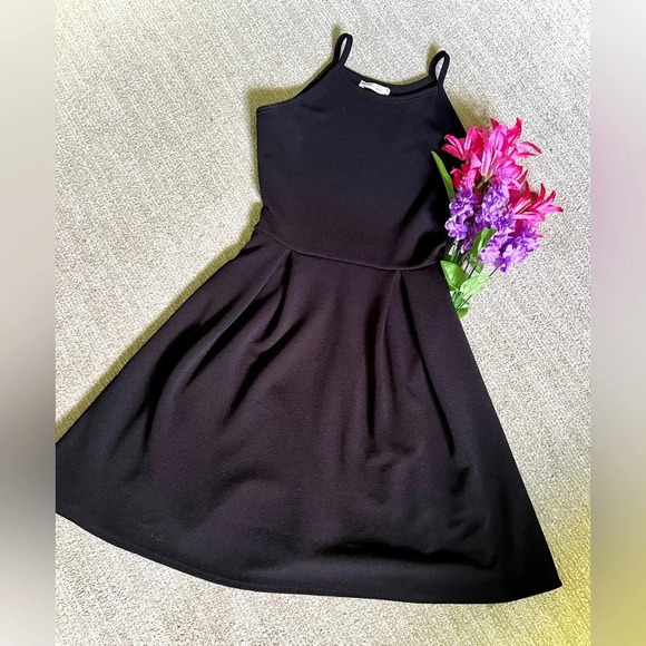 Olivia Rae Dresses & Skirts - Olivia Rae Halter Fit & Flare Black Dress - Small
